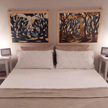 A Due Passi Dal Mare Hotel Монеглия Екстериор снимка