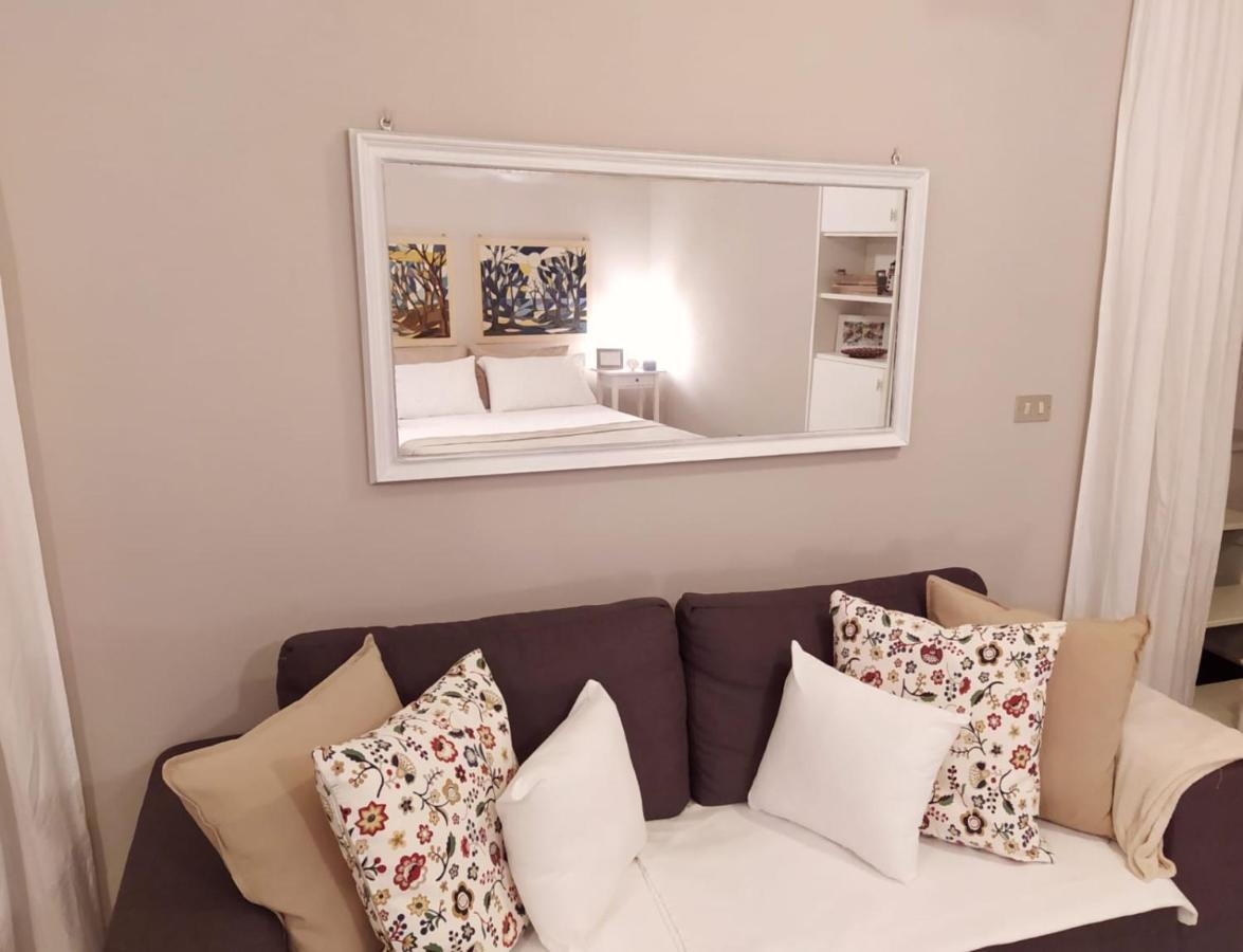A Due Passi Dal Mare Hotel Монеглия Екстериор снимка
